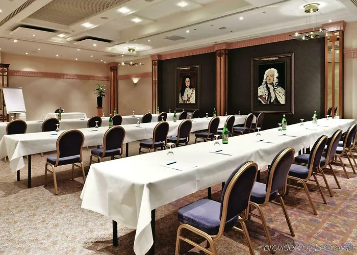 H4 Hannover Messe, Trademark Collection By Wyndham 4* Laatzen