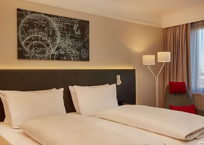 H4 Hannover Messe, Trademark Collection By Wyndham מלון