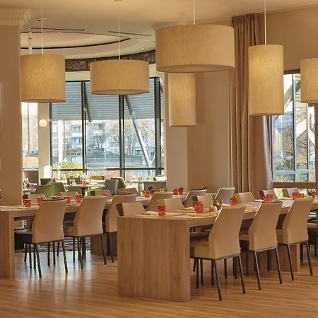 H4 Hannover Messe, Trademark Collection By Wyndham Отель 4*