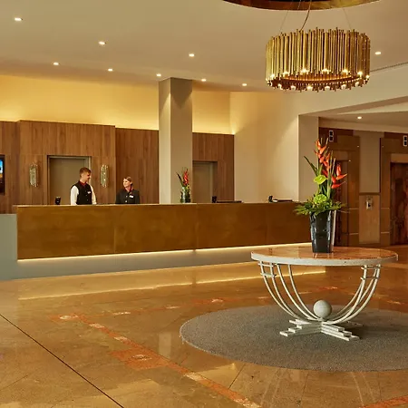 Hotel H4 Hannover Messe 4*