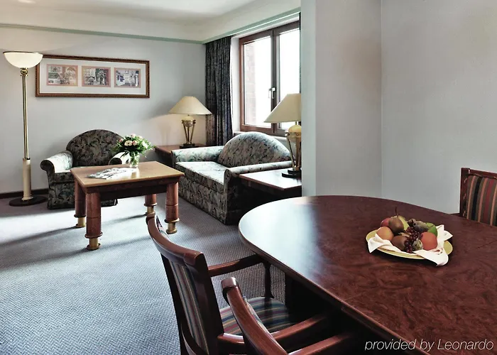 H4 Hannover Messe, Trademark Collection By Wyndham Hotel 4*