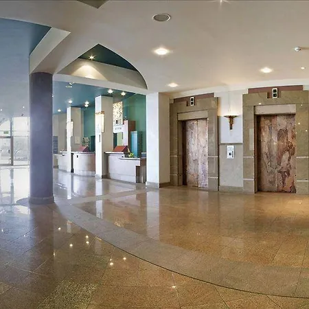 汉诺威会展中心h4酒店 拉岑
